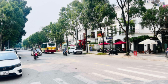 nhà đẹp Long Biên 90m x 5 tầng, mặt tiền 6m , gara 7 chỗ, vỉa hè, ôtô tránh,