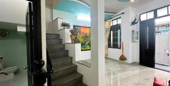 Bán nhà hẻm trần nhật duật ngay trung tâm