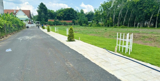 Chủ gửi 2 lô đất 320 Triệu khách thiện chí alo em