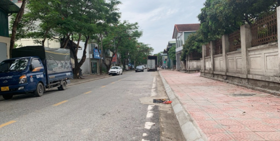 Bán đất lô góc tặng xưởng mặt phố Hoa Đông Cự Khối, container ra vào thoải mái