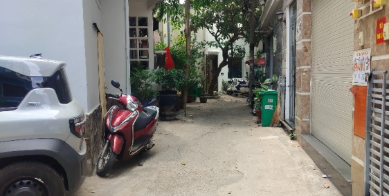 Gấp bán nhà hẻm 5m_4tầng_4phòng ngủ _50m2_ lê Đức Thọ _5 tỷ NHỈNH tl