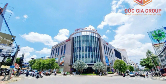 Bán nhà mặt tiền đường Phạm Văn Thuận 480m2 đang cho thuê 2 tỷ/năm giá 63 tỷ