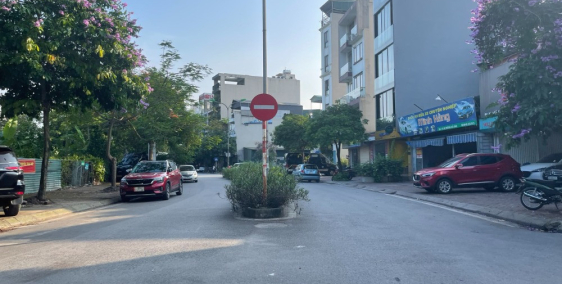 Bán căn góc, tòa nhà văn phòng 7 tầng, thang máy khu tái định cư X6 Thạch Bàn