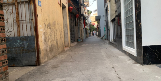 Bán 50m đất tổ 8 Thạch Bàn, ngõ nông cách đường ô tô tránh chỉ 50m, phù hợp định