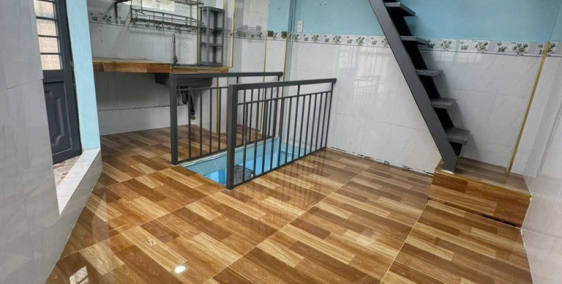 Bán nhà Âu Cơ, Phú Trung, Tân Phú, 3.4x3.6 - 3 tầng, chỉ hơn 1 tỷ có sổ riêng