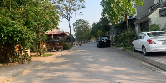 Bán lô góc 226 khu B đấu giá 31ha Trâu Quỳ, vị trí kinh doanh nhà hàng, khách sạ