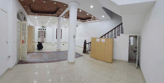 Cho thuê văn phòng, mặt bằng tòa nhà Trần Quốc Hoàn, diện tích 100m2 xây dụng 4