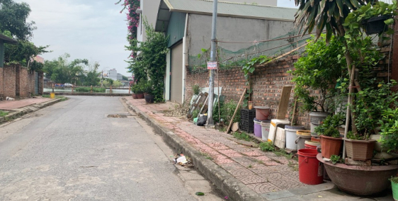 Chính chủ cần bán lô đất đấu gia X1 Cự Khối chỉ 7 tỷ có ngay 54m2 gần hồ, xây nh