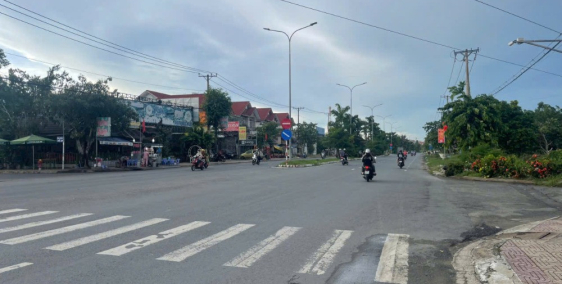 Bán nền góc 2 MT đường Nguyễn Văn Cừ nối dài xã Mỹ Khánh , H Phong Điền