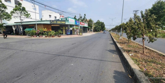 BÁN NỀN GÓC TRỤC CHÍNH ĐƯỜNG D1 KDC HỒNG LOAN CẦN THƠ