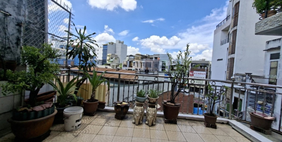 Lô Góc, Mặt Tiền Chợ Q10,  KD, DT 76m, 3T, (4.6x16.5), Giá Chào 16 tỷ CTL