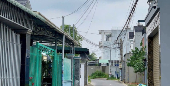 Nhà đẹp 1 trệt 1 lầu Phú Hòa, gần chợ, 3PN, sân ô tô, full nội thất, 3.49 tỷ