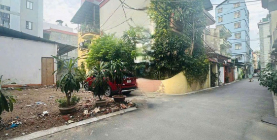 Bán lô góc 43.6m2 Chính Trung, Trâu Quỳ, Gia Lâm hai mặt tiền, đường ô tô