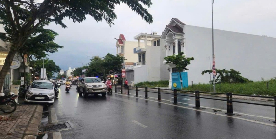 Bán nhà Mặt tiền đường Trần Hoàng Na ,Hồng Phát. Giá 9,3 tỷ