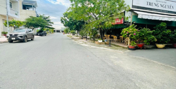 Bán đất thổ cư 105m sát chợ Bình Chánh,trường học ,gần chợ & bện viện Nhi Đồng3