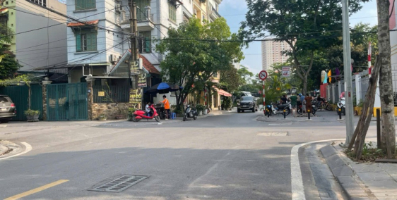 Chính chủ bố vợ bán căn biệt thự GÓC view vườn hoa khu tái định cư X6 Thạch Bàn