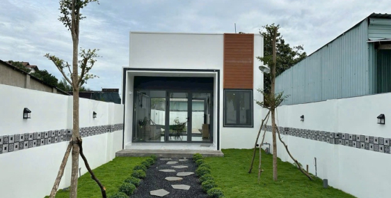 Bán gấp nhà mới 3pn Trần Văn Giàu sổ hồng thông thoáng