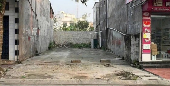 Bán đất mặt phố Nguyễn Hữu Cầu, ph Ngọc Châu, TP HD, 952m, mt 6.45m, KD buôn bán