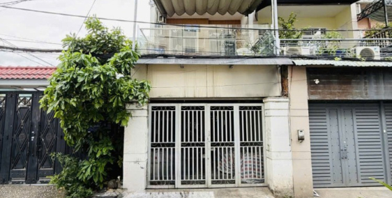 Nhà 4,5x16m, hẻm ô tô tránh, Lê Trọng Tấn vào chỉ 6.3 tỷ