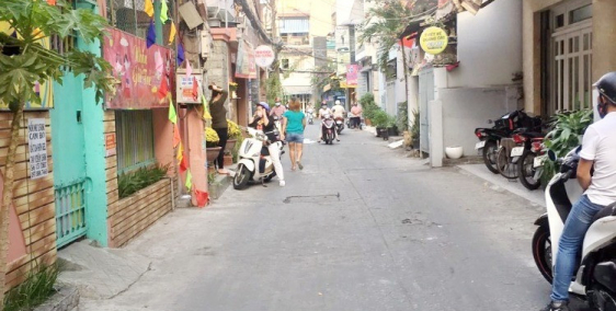 Bán nhà Nát Diên Tích Khủng 80m2(4x20), Hẻm Xe Hơi Thông, 6.xTỷ Quận 8. Mua bán