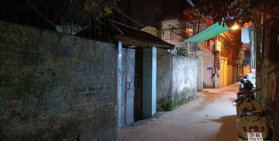 Bán gấp đất 9.9m*19.5m mặt ngõ cách phố150m quận Hai Bà Trưng, giá rẻ