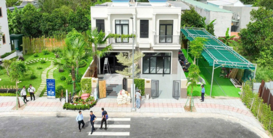 Cần bán nhà phố vườn ngay sát KCN Vsip 3 TP.HCM chỉ 1,x tỷ