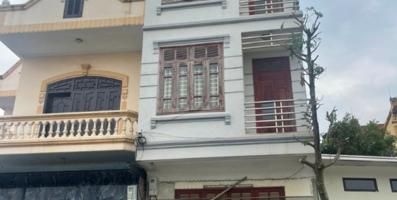 . Cho thuê nhà nguyên căn 4 tầng 45m² Phúc Lợi – kinh doanh buôn bán thuận lợi,