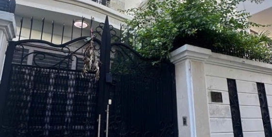 Gấp bán Biệt Thự đường Lê Trực phường 7, Bình Thạnh, 210m2, 3 tầng, 25 tỷ TL