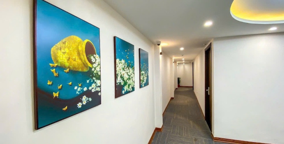 KHÁCH SẠN CẦN BÁN GẤP Ở TRUNG TÂM SAPA, KẾ BÊN HỒ MẮT NGỌC TRUNG TÂM SAPA.