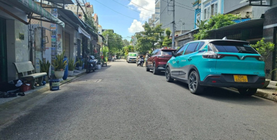 Bán nhà 3 tầng, Q12, gần Tô Ký, 5 x 14m, Giá 4.8 tỷ