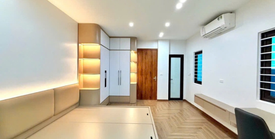 Siêu phẩm Đại Học Thành Đô, Lai Xá 5 tầng, thang máy 3 bước chân ra đường 32 giá