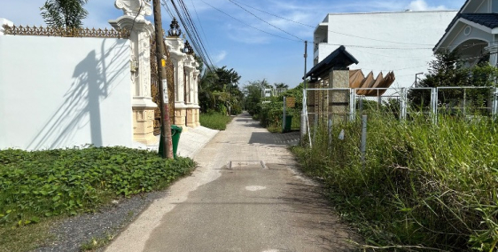 VỀ QUÊ DƯỠNG GIÀ CẦN BÁN ĐẤT 125M2 NẰM TRÊN ĐƯỜNG ĐINH ĐỨC THIỆN CẦN ĐƯỚC L.An C