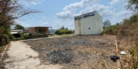 Cần bán đất thổ cư 2 mặt tiền khu dân cư