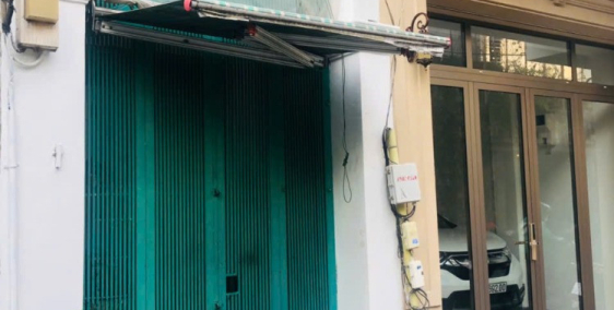 Bán nhà tại 32 Huyền Quang, Phường Tân Định, Quận 1, HCM