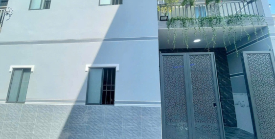 Bán  NHÀ 1 LẦU Gàn GX Thuận Hoà SỔ RIÊNG THỔ CƯ  P. TÂN PHONG