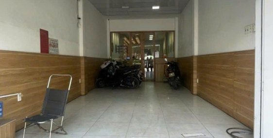 Cho thuê mặt bằng 140 M mặt tiền 61 Phan Huy Ích, P.15, Tân Bình