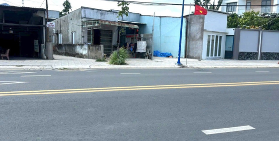 Bán nhà cấp bốn mặt tiền Hoàng Quốc  Việt phường An Bình TPCT . Giá 5,7 tỷ