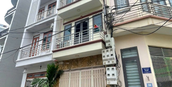 BÁN GẤP NHÀ 4 TẦNG NỘI THẤT ĐẸP - AO NGÒI - ĐỨC THƯỢNG - HOÀI ĐỨC - HÀ NỘI