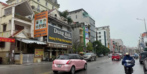 Chính chủ bán nhà 8 tầng 218m2 full sổ đỏ tại mặt đường Cái Dăm. Trung tâm du lị