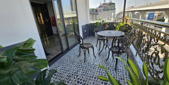 SIÊU PHẨM CHDV ĐẠI LA HAI BÀ TRƯNG 30TỶ 96m 8 TẦNG MT 4,2M DT 100TR/THÁNG Ô TÔ T