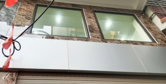 BÁN NHÀ HOÀNG MAI (CÁCH ĐƯỜNG CHÍNH 3 LÔ)