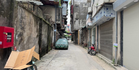 BÁN NHÀ GỐC ĐỀ MINH KHAI 8,6 TỶ 36m 5 TẦNG HIỆN ĐẠI ÔTÔ· ĐỖ CỬA