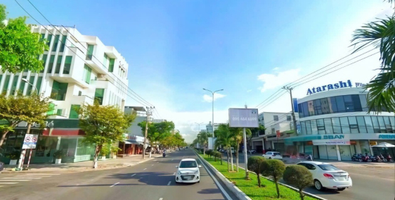 Bán nhà 3 tầng 310m2, ngang 10m đường Nguyễn Hữu Thọ, Đà Nẵng gần BV Vinmec