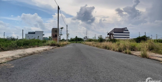 BÁN NỀN ĐẤT VỊ TRÍ ĐẸP NGAY QUỐC LỘ 50 CẦN ĐƯỚC LONG AN