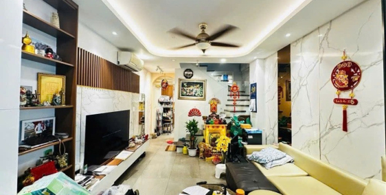 Quận 10, HXH Cách Mạng Tháng Tám, Phường Hòa Hưng, 54m2, 3 tầng đẹp, 4PN, 16 tỷ