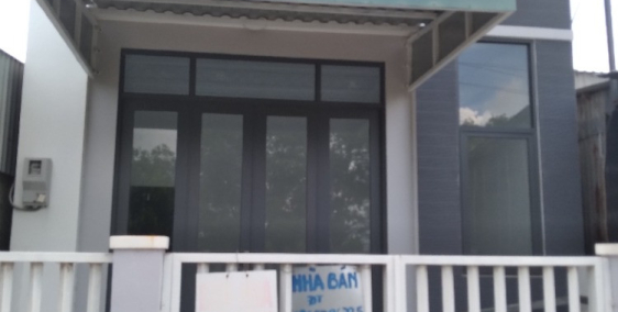 Nhà cấp 4 xây mới ,chưa ở,nhà có 2 phòng ngủ, phòng khách,phòng bếp và nhà vệ si