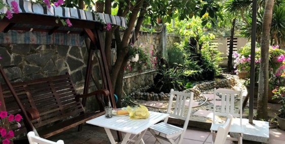 Bán nhà 2 tầng mái thái kiên cố nằm sát phố cổ Hội An giá rẻ,tặng full nội thất