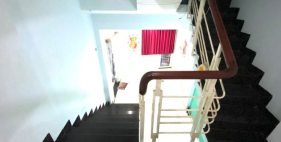 Bán nhà đường  Cao Thắng Quận 10 Tặng Nội Thất 38M2 , 4Tầng ,nhỉnh 4Tỷ